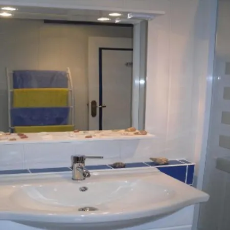 Ma Cambuse Pres Giverny Bed & Breakfast